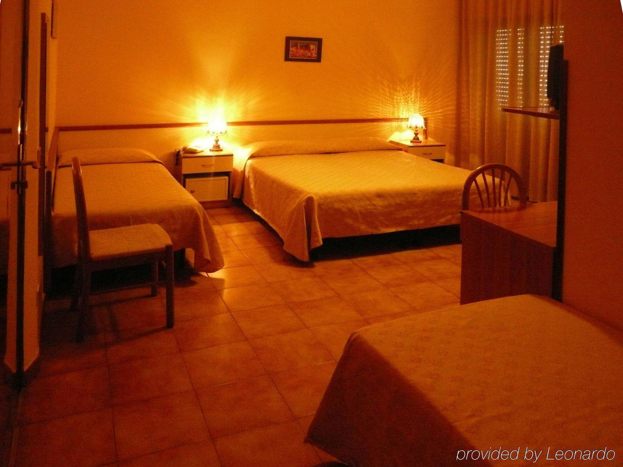 Hotel Virgilio Тропея Номер фото