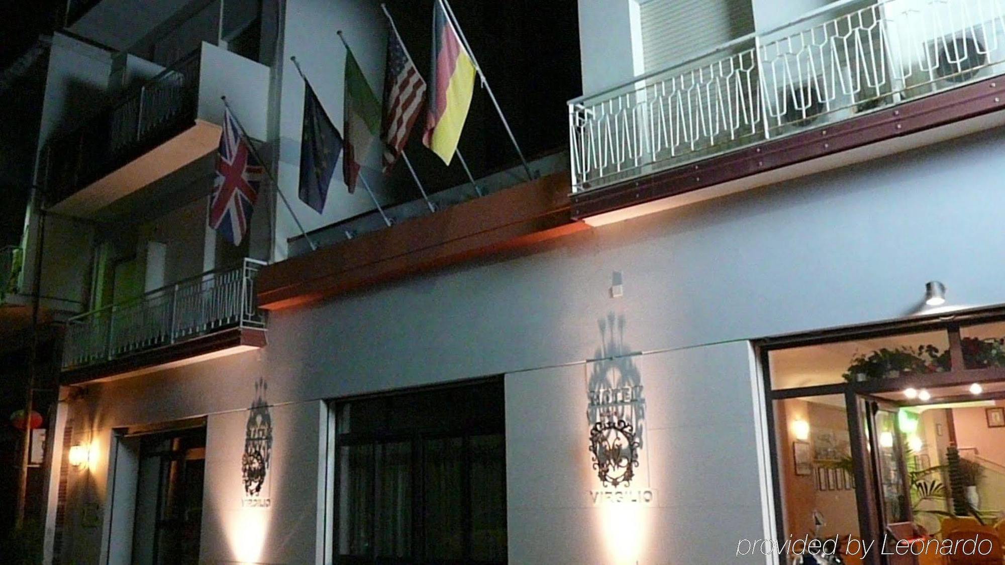 Hotel Virgilio Тропея Экстерьер фото