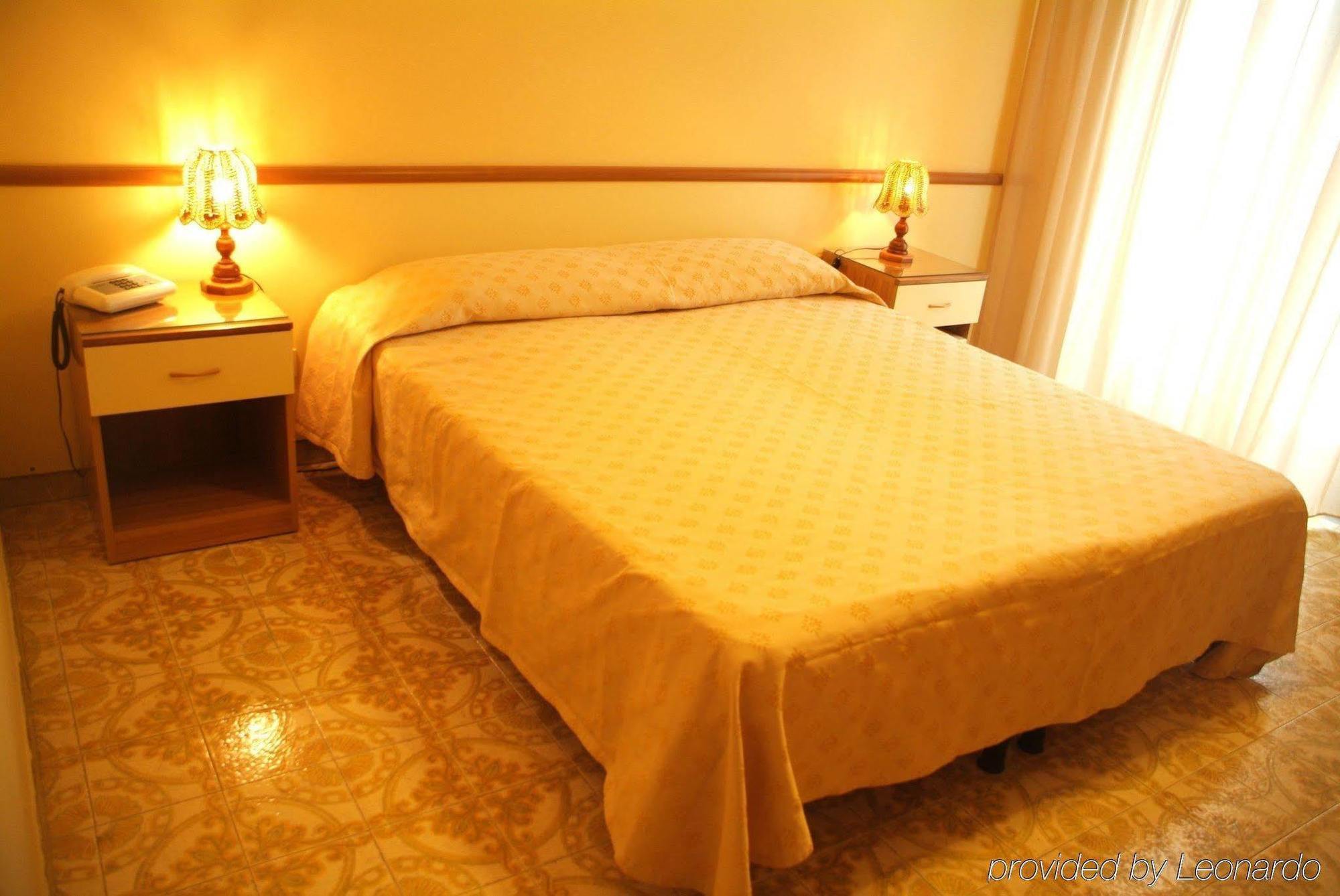 Hotel Virgilio Тропея Номер фото