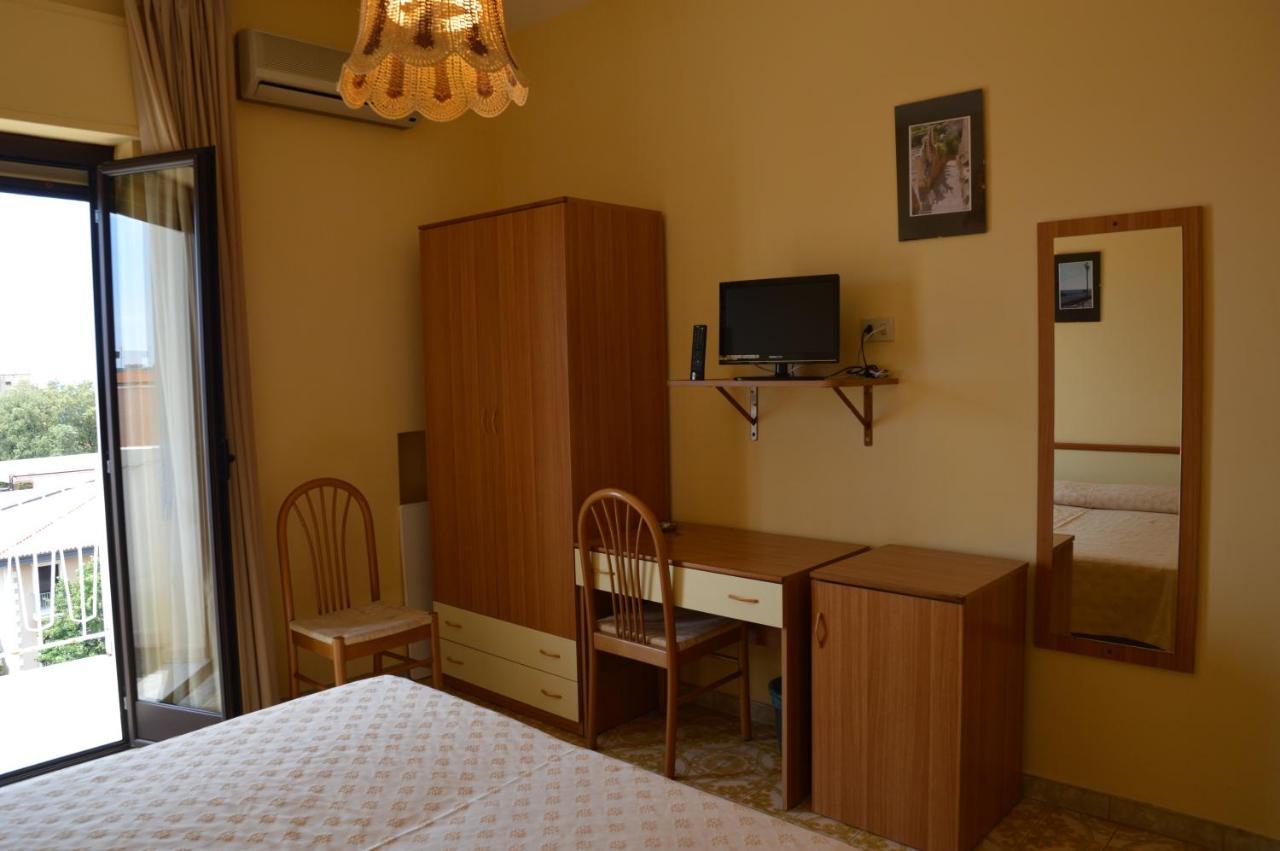 Hotel Virgilio Тропея Экстерьер фото